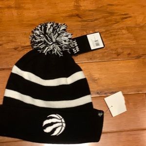 NWOT Raptors cozy winter hat
